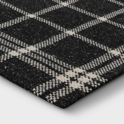 2'x3' Indoor/Outdoor Woven Tapestry Rug Black - Threshold™ 4 2'x3' Indoor/Outdoor Woven Tapestry Rug Black - Threshold™ - Image 2